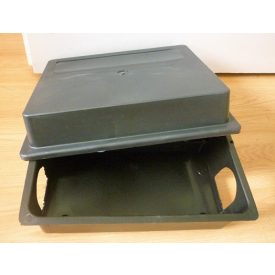 COMBI műanyagnyag Patkányláda fekete tetővel